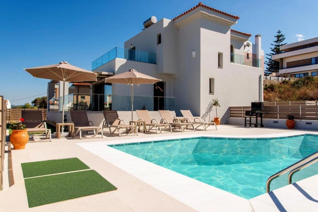 eleni house2